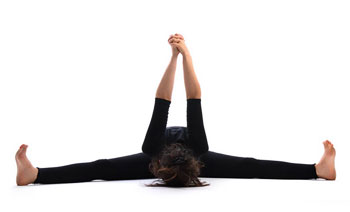 Падапрасар Пашчимоттанасана II - Поза Вытяжения Спины и Ног Падапрасар Пашчимоттанасана II - Поза Вытяжения Спины и Ног